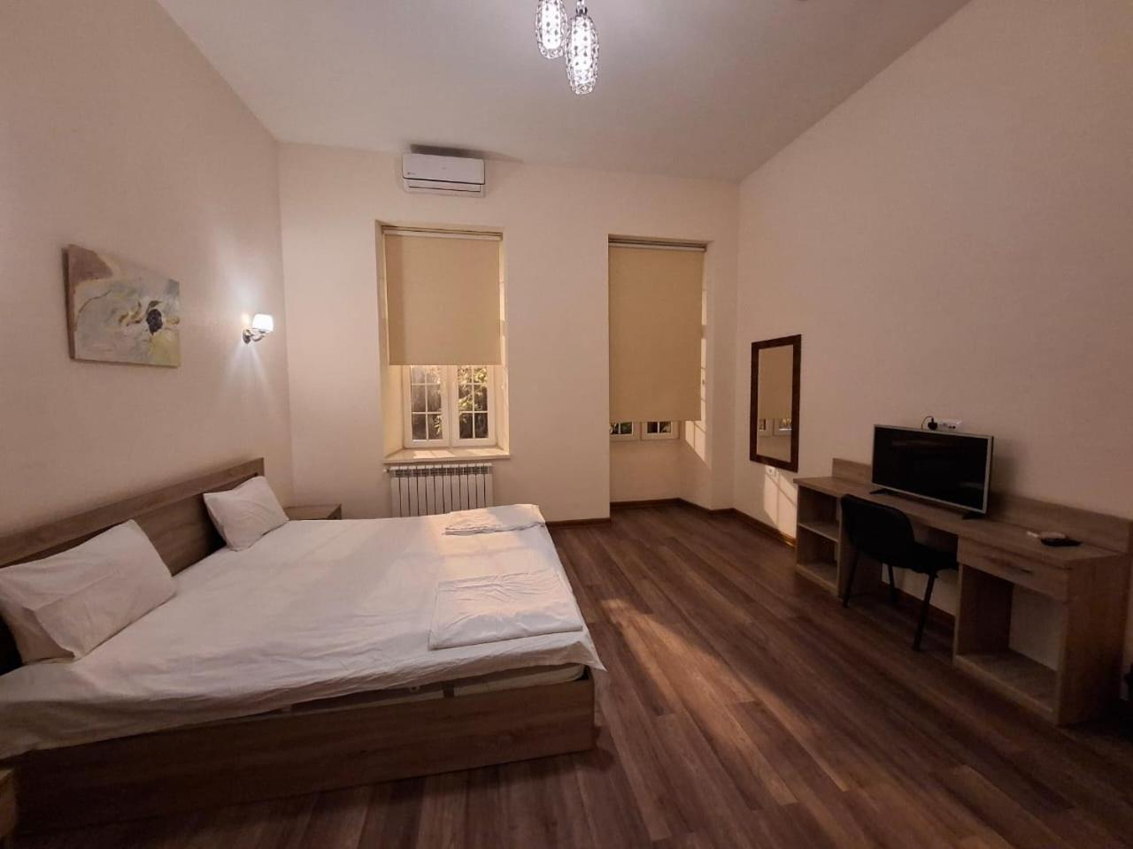 Central Apartment Baky Esterno foto